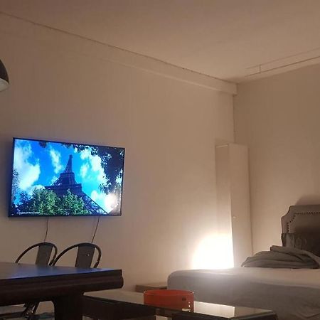 파리 Charming Loft - Tour Eiffel/ Rue Cler 아파트 호텔 외부 사진